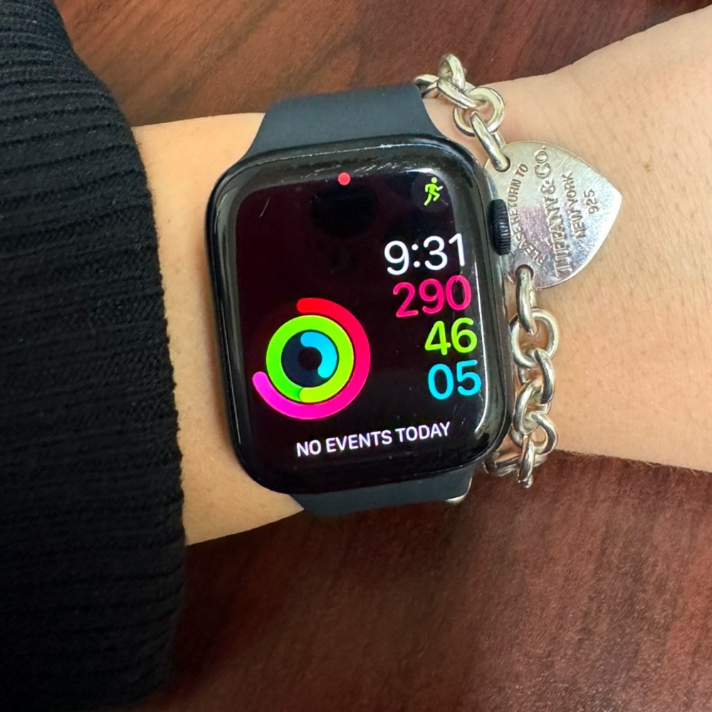 Apple Watch Series 8